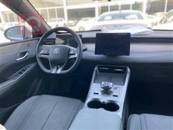 بی وای دی Qin Plus